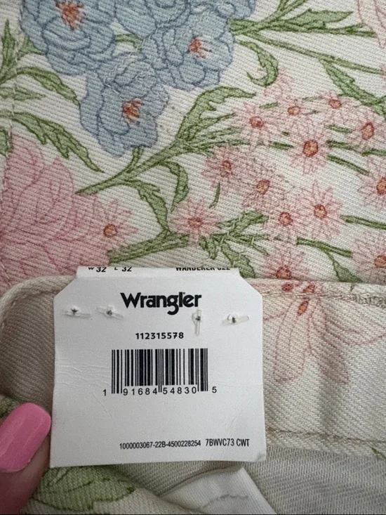 NWT Wrangler wanderer 622 high rise flare floral Jean - Picture 10 of 10